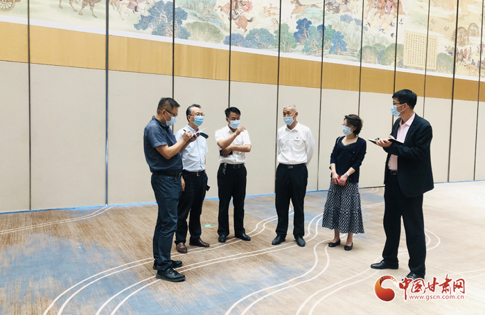 甘肅省文化博覽局現(xiàn)場調(diào)研對接“一會(huì)一節(jié)”開幕式相關(guān)工作